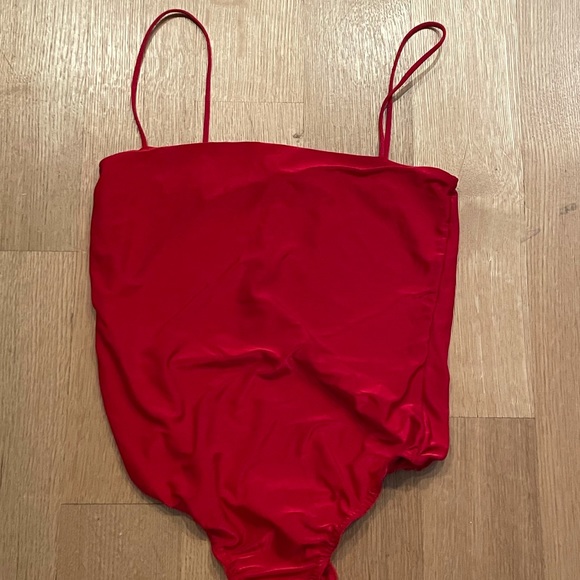 Misguided red bodysuit - Picture 3 of 4